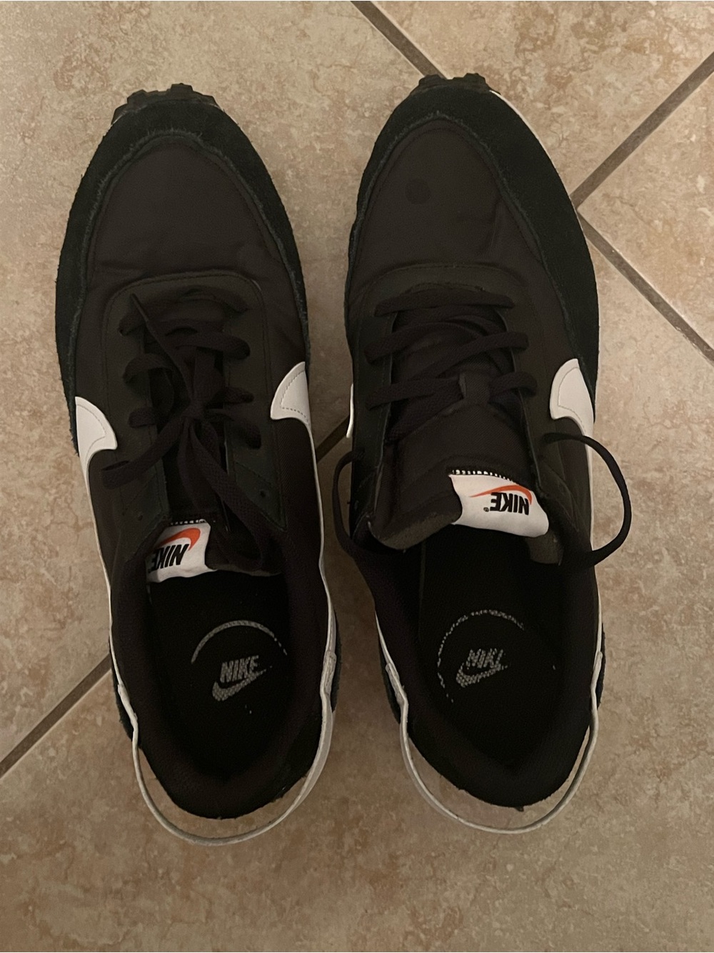 Nike Men’s Size 12 Black Waffle Debut